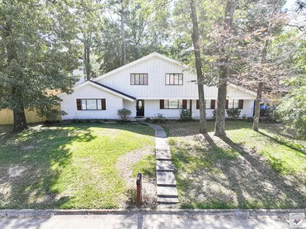3009 Crestridge Dr, Texarkana, TX 75503