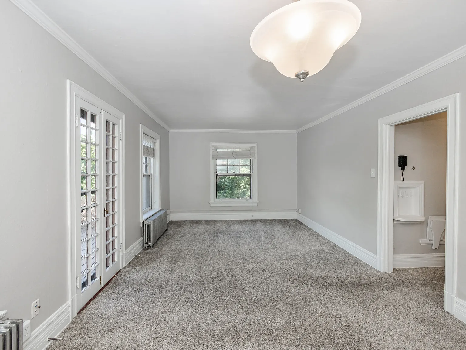 1137 E 10th Ave. — Photo 4