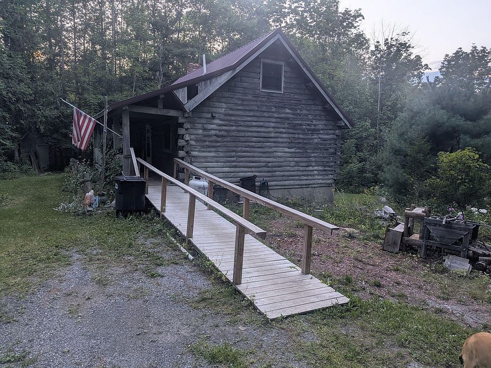 1st image of 128 Stetson Road E