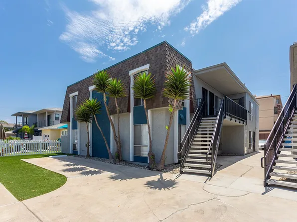 Pier View Apartments