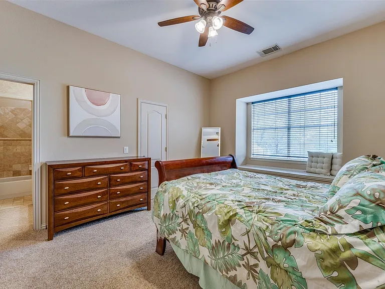 604 Promontory Dr — Photo 17