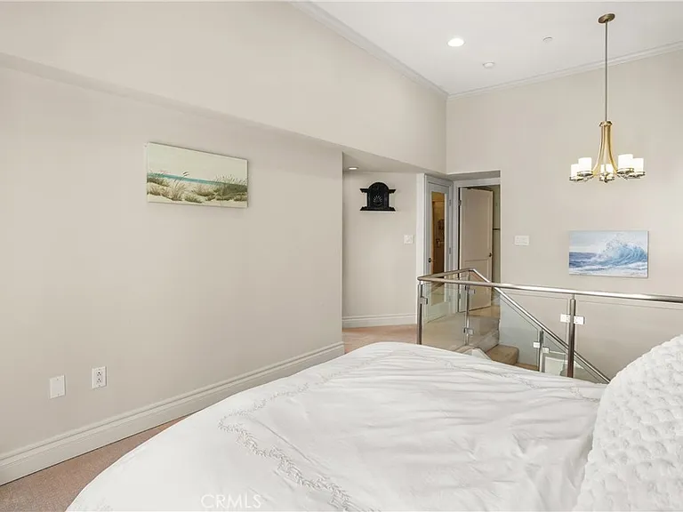 488 E Ocean #P2 — Photo 25
