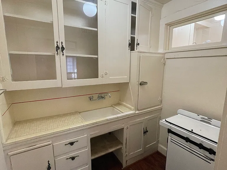228 #7 kitchen_02172022
