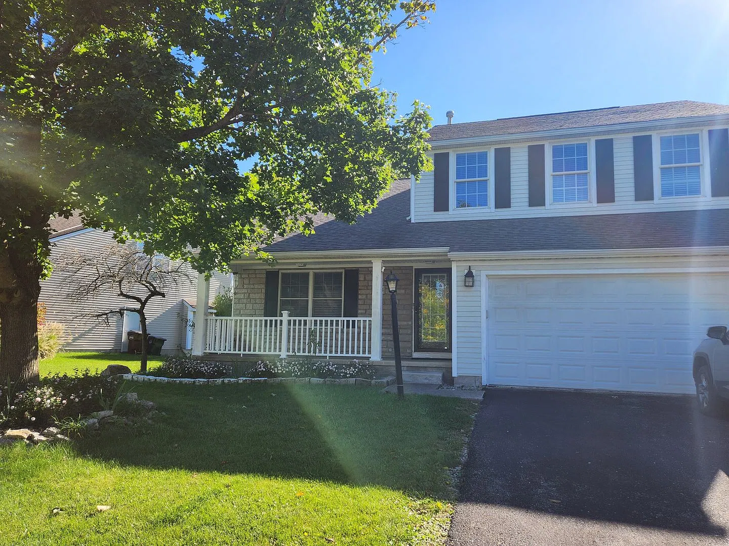Beautiful Blacklick Home For Rent Located in Willow Brook Crossing. Available Now! — Photo 1