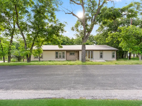446 WHARTON RD, Kerrville, TX 78028