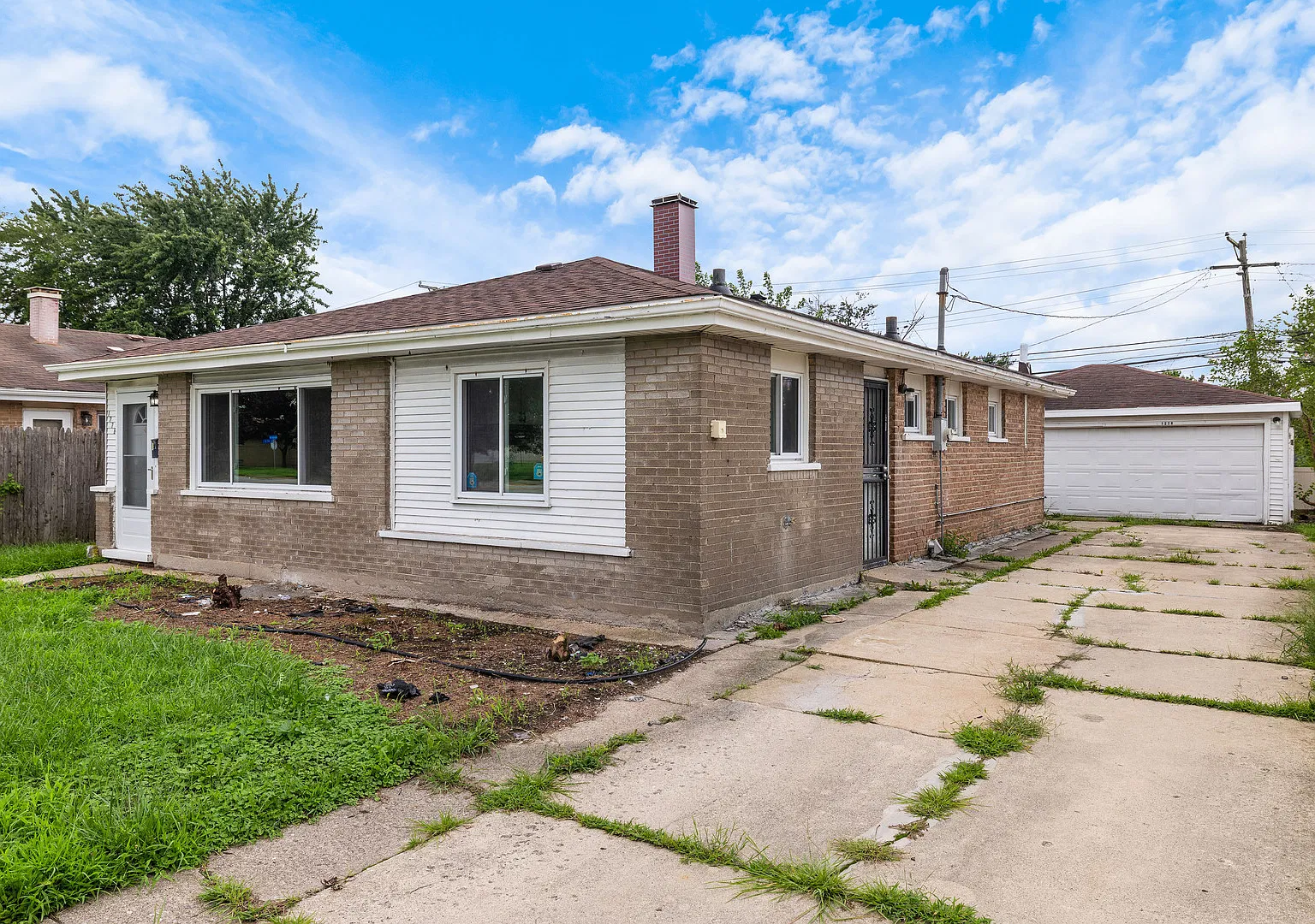 3 bed, 1.5 bath, 1147 sqft, $2,150 — Photo 3
