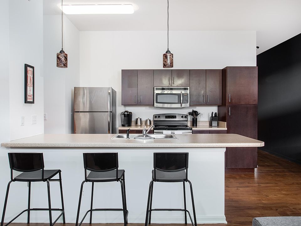 Loft Style Open Floor Plan with 10 Foot Ceilings....GE Stainless Appliances...