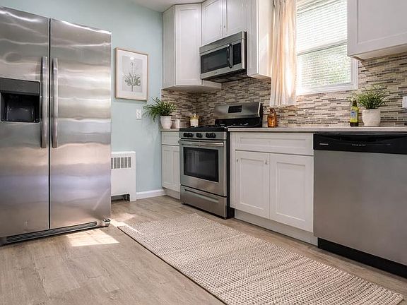 4th image of 3307 Rutgers St