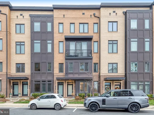 23586 Waterford Downs Ter, Ashburn, VA 20148