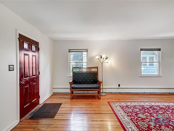 3rd image of 3702 Rushland Ave