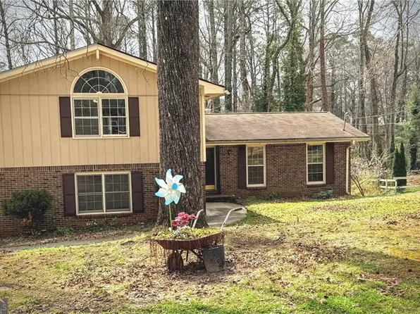 4093 Hideaway Dr, Tucker, GA 30084