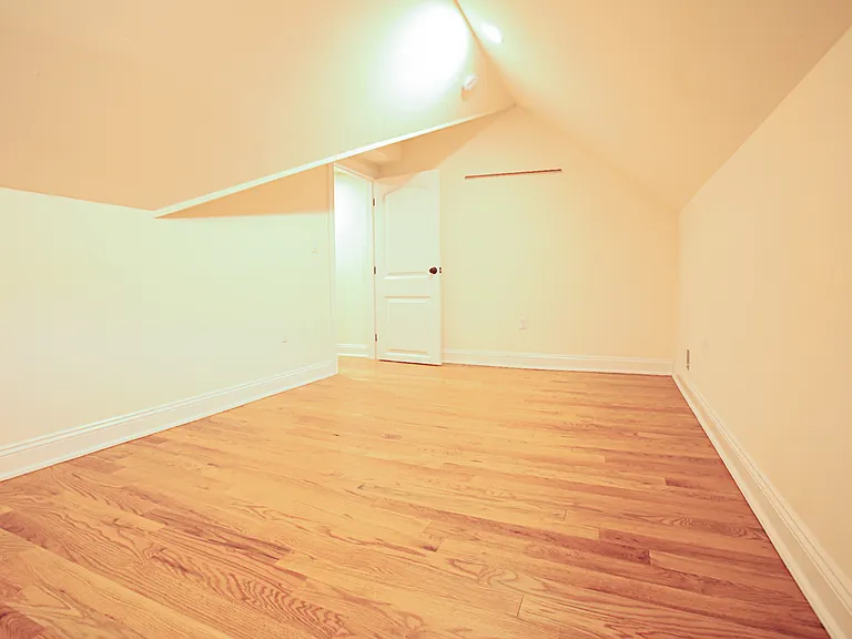 16 Harris Rd — Photo 2