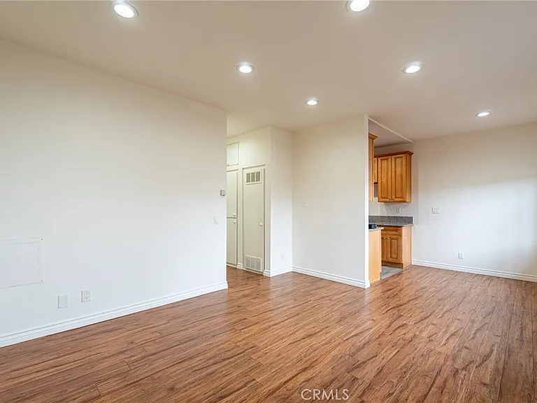 10085 Tujunga Canyon Blvd #4 — Photo 2
