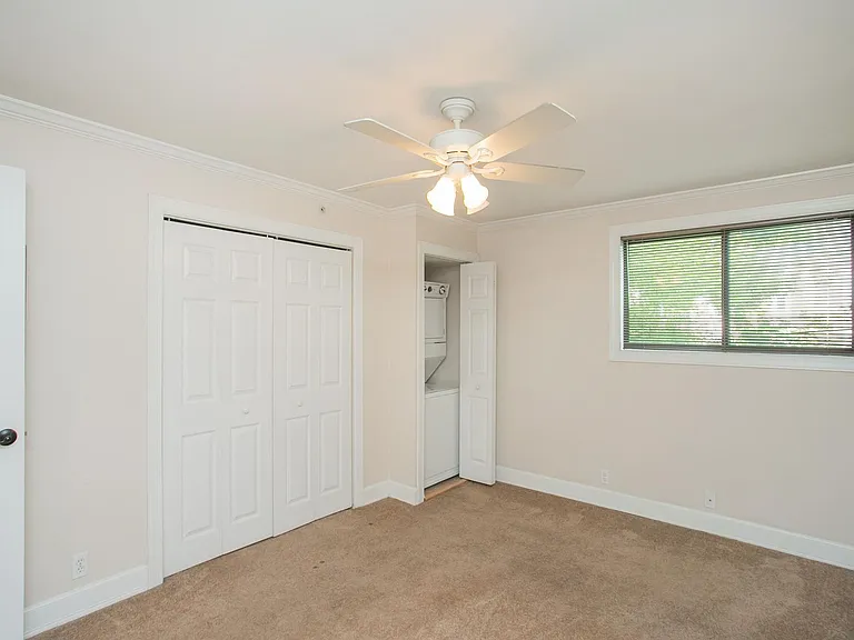Heatherwood Apartments — Photo 12
