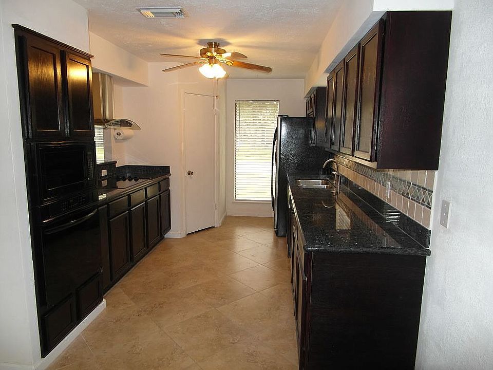 Open Kitchen