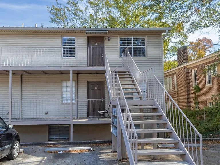 Piedmont Terrace — Photo 44