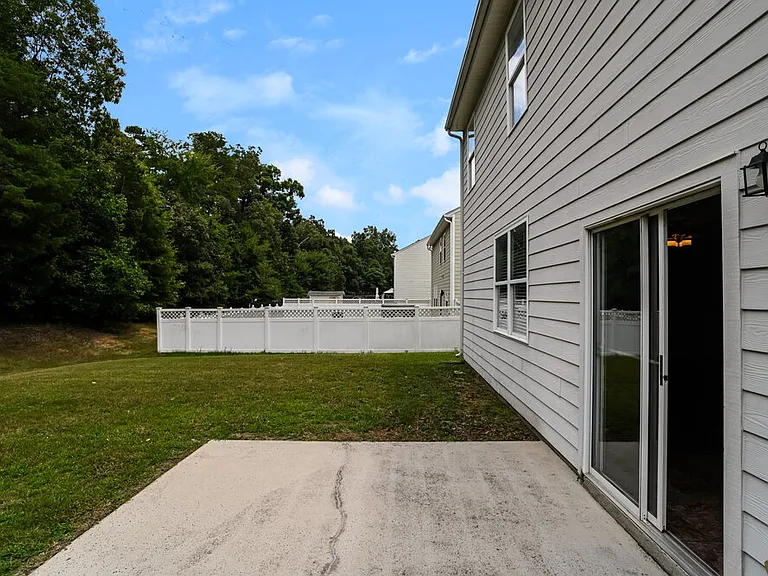 6510 Blackwood Ln — Photo 17
