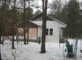 23328 Almy Rd, Howard City, MI 49329