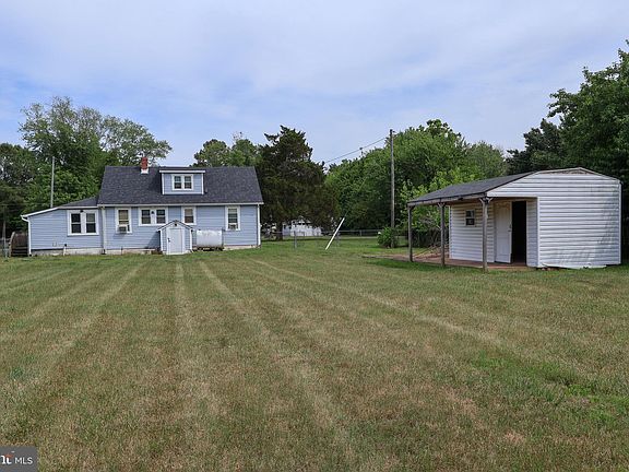 4th image of 315 Cedar Ave