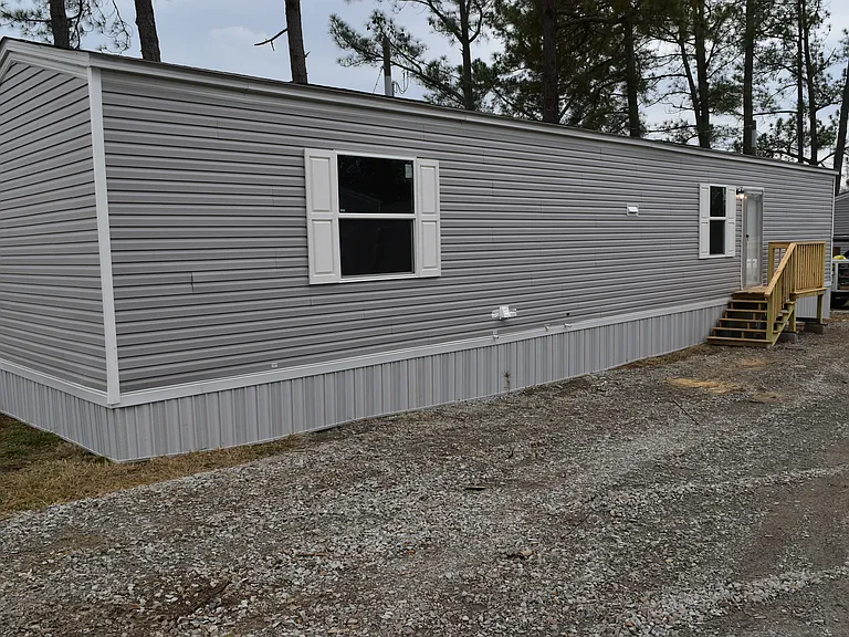 10204 Bamboo Ln #4 — Photo 1