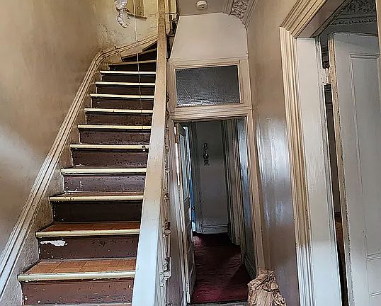 4th image of 995 Bedford Ave