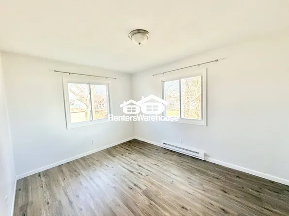 211 S Green St #1, Madrid, IA 50156