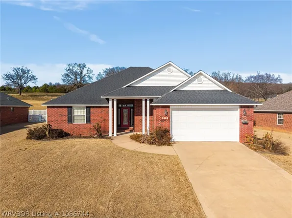 811 Eagle Crest Dr, Alma, AR 72921