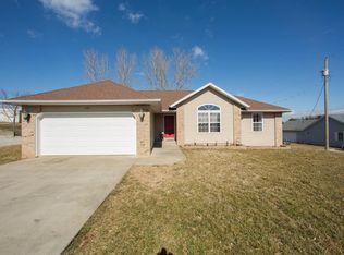 175 E Chestnut St, Fair Grove, MO 65648