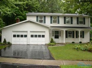 7205 Burnside Dr, Sylvania, OH 43560