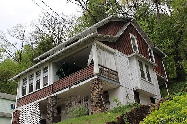 2nd image of 743 Bruce St