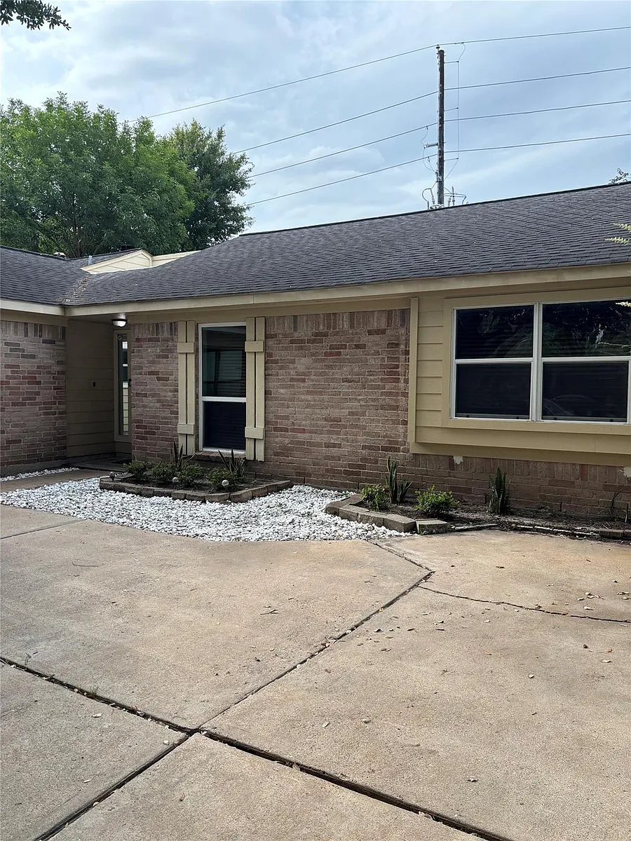 Building Photo - 22106 Coriander Dr