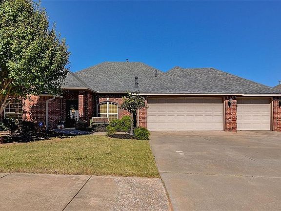 3rd image of 1808 Barrington Dr