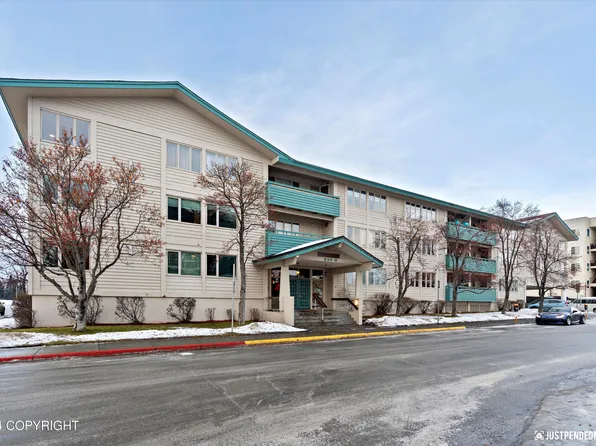 836 M St APT 111, Anchorage, AK 99501