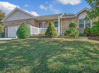 6 Spring Terrace Ct, Columbia, IL 62236