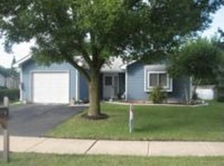 729 Bloomfield Ln, Aurora, IL 60504