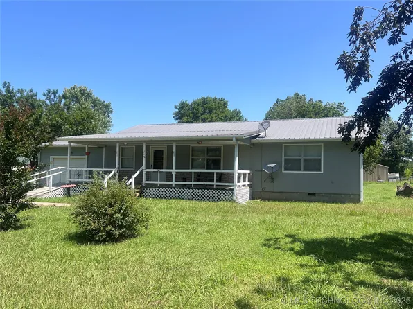 718 W 6th St, Kiowa, OK 74553