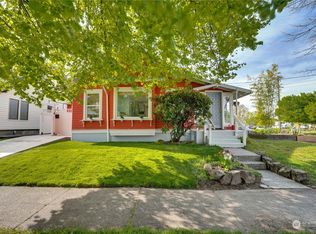 1122 S 13th St, Tacoma, WA