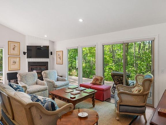 5th image of 1566 Candlewood Ct