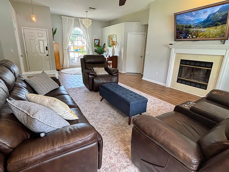 Willing to include Smart TV for tenant