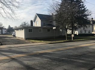 218 W Maple St, Hartville, OH 44632