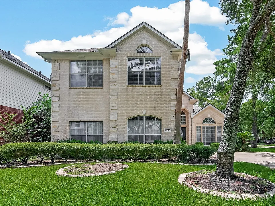 16523 Wax Mallow Dr