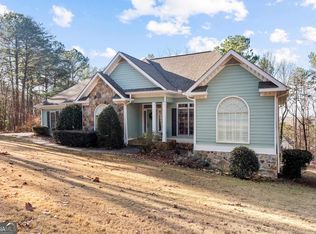 748 Plum Ln, Clarkesville, GA 30523