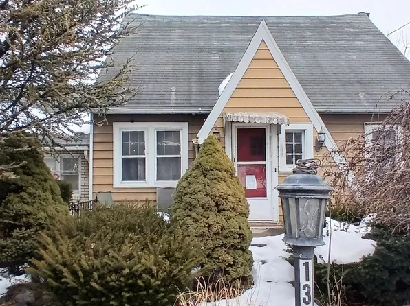 135 S Market St, Elysburg, PA 17824