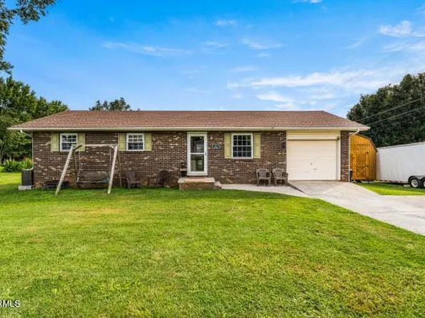 3371 Blue Springs Rd, Strawberry Plains, TN 37871