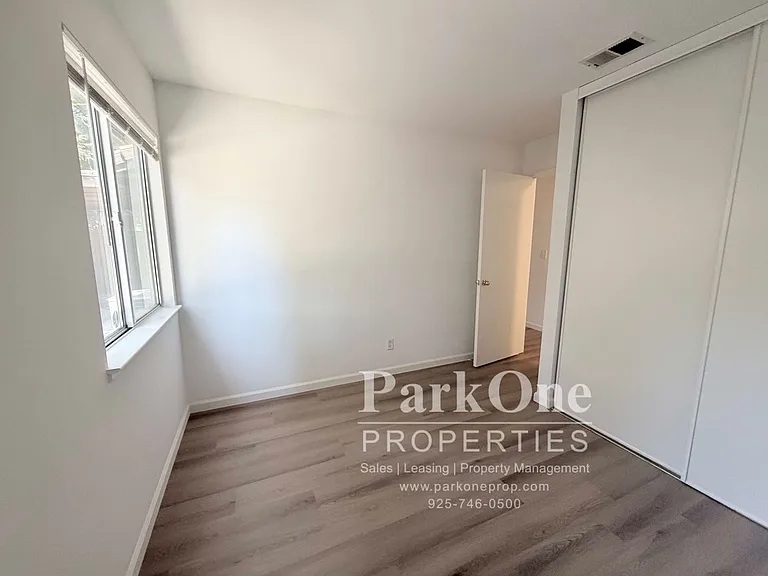 2848 Saint Joseph Dr — Photo 12