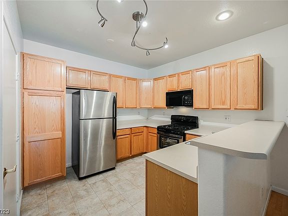 3rd image of 7450 S Eastern Ave Unit 1004