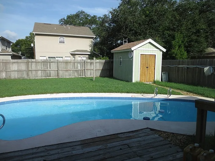 6713 S Sheridan Rd — Photo 2