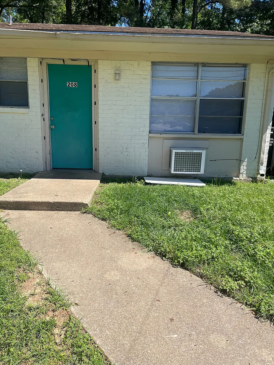Building Photo - 210 Bernice St #208