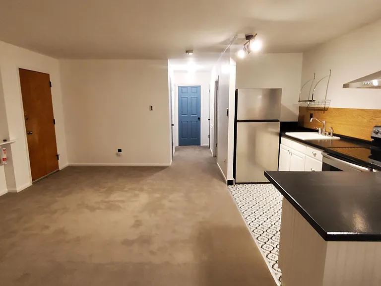 447 Pine St #D4 — Photo 1