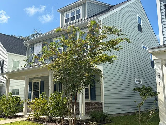 2702 Bluestem Dr